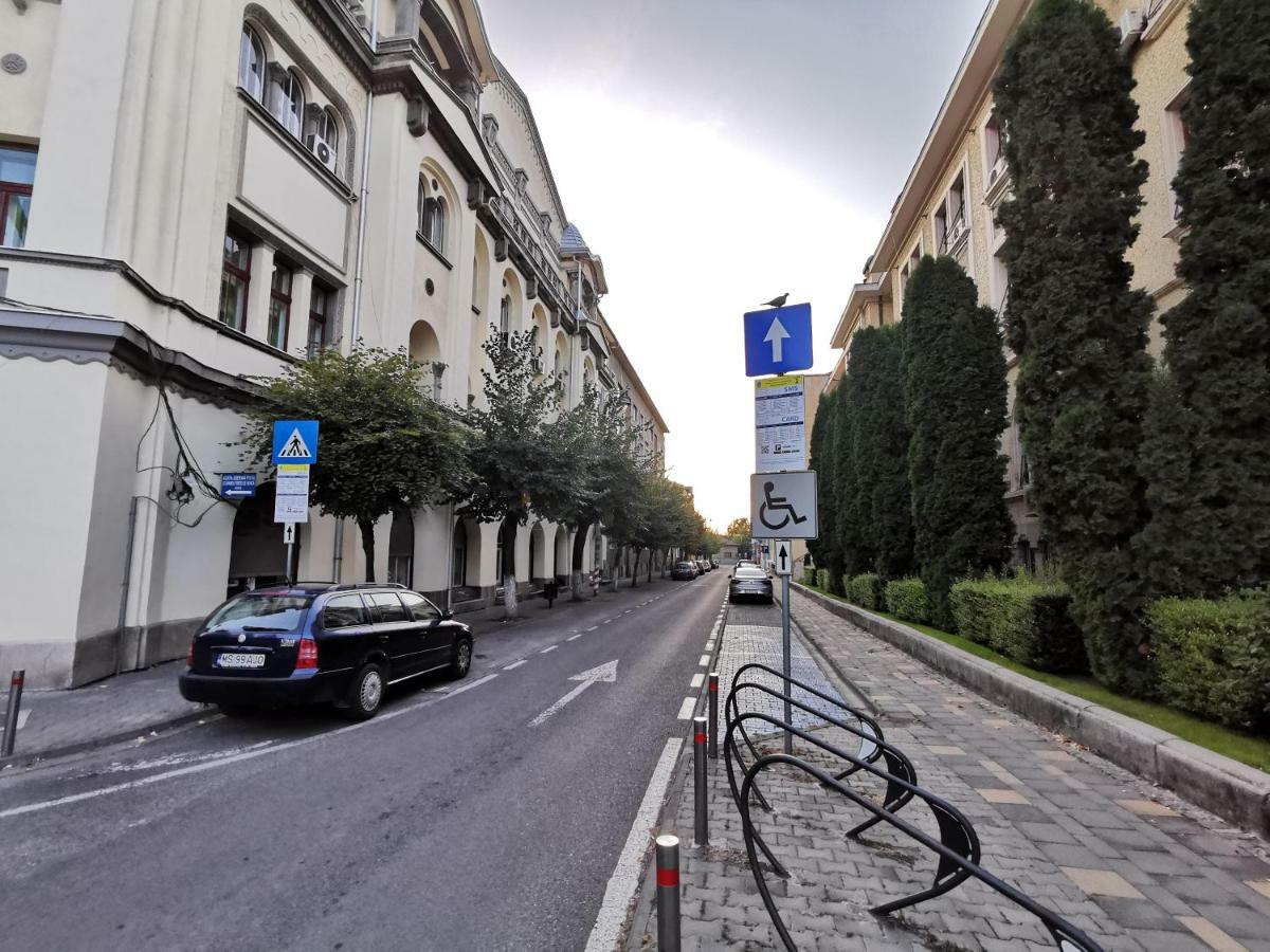Youth Central Apartment Târgu-Mureş エクステリア 写真